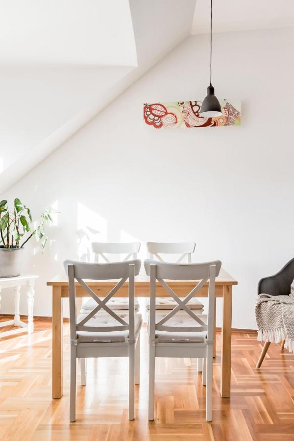 Relax Into Loft Living At A Light-Filled City Escape بودابست المظهر الخارجي الصورة