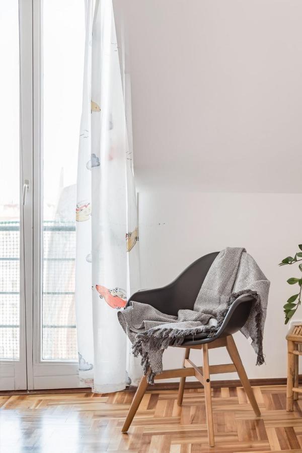 Relax Into Loft Living At A Light-Filled City Escape بودابست المظهر الخارجي الصورة