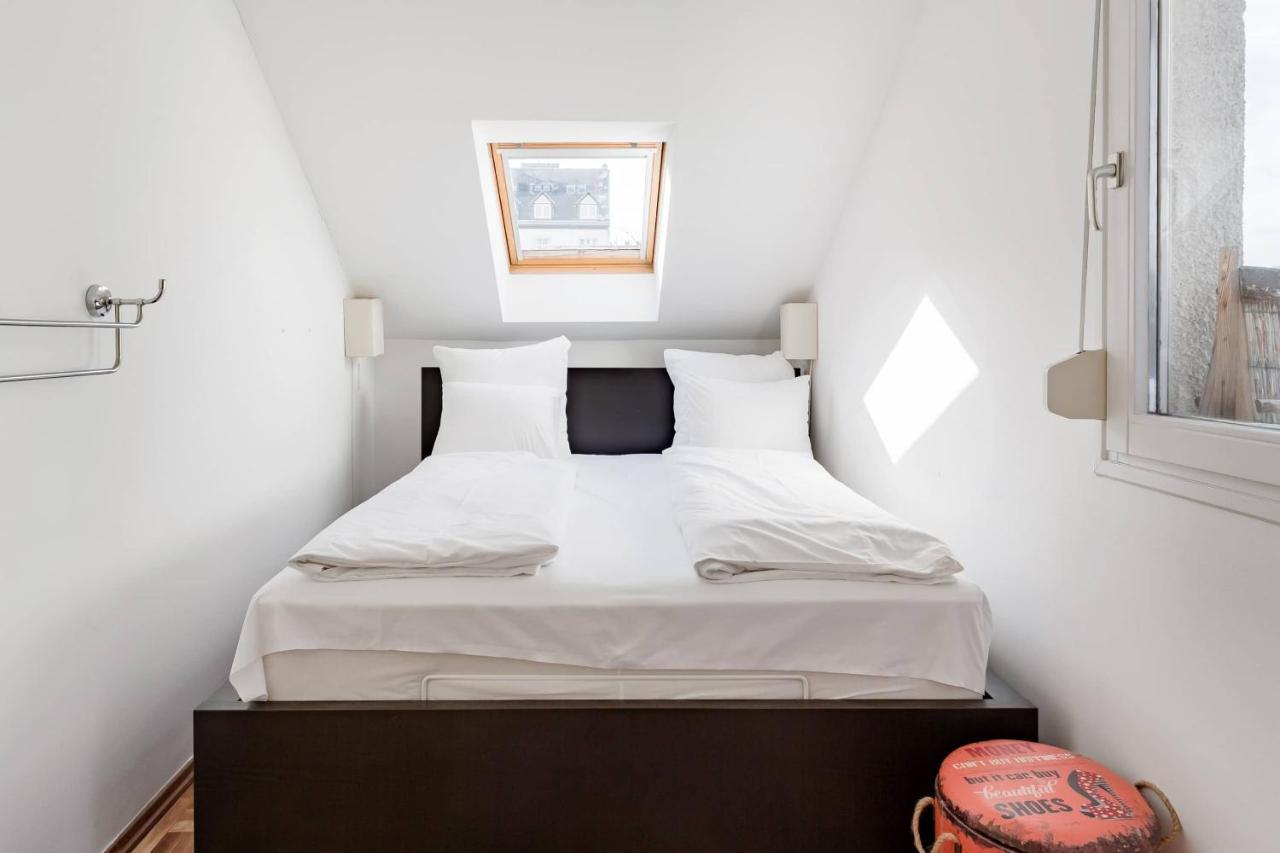 Relax Into Loft Living At A Light-Filled City Escape بودابست المظهر الخارجي الصورة