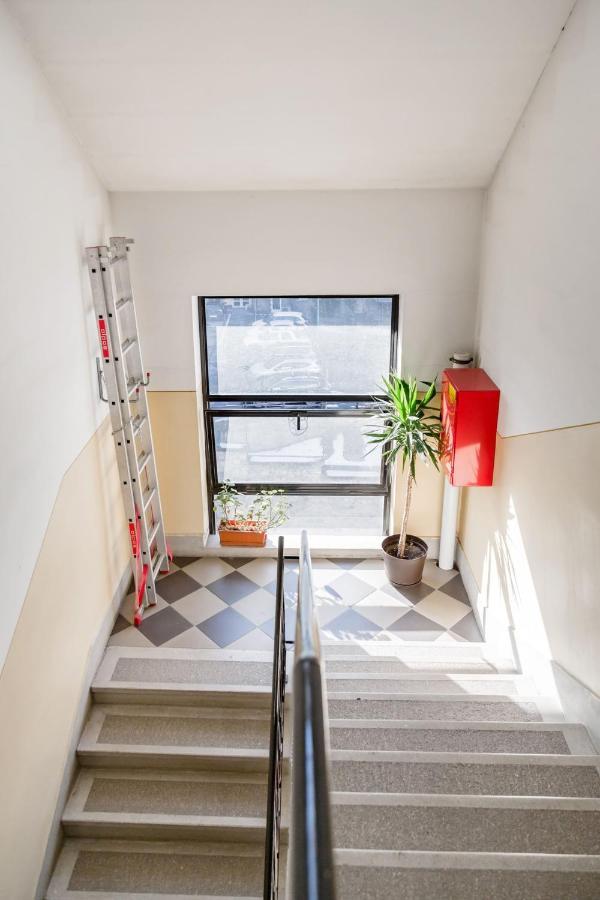 Relax Into Loft Living At A Light-Filled City Escape بودابست المظهر الخارجي الصورة